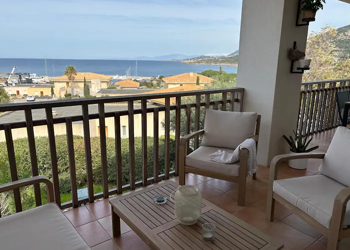 A 3 Pas De La De Sant'ambroggio Daire Lumio (Corsica)