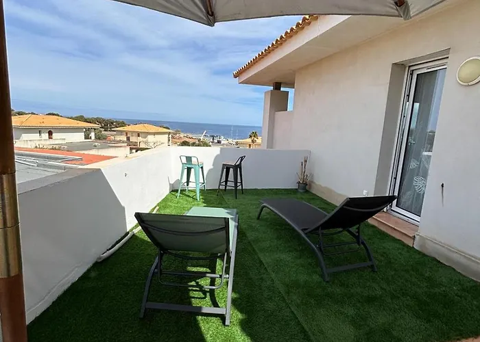 A 3 Pas De La De Sant'ambroggio Lumio (Corsica)