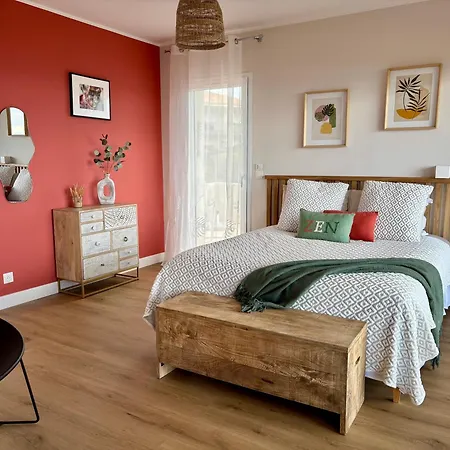 A 3 Pas De La De Sant'ambroggio * Lumio (Corsica)