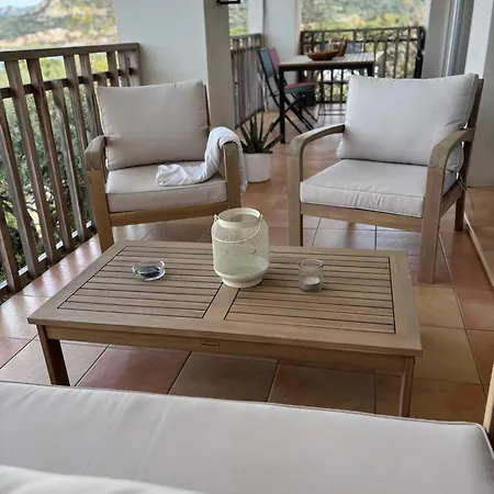 A 3 Pas De La De Sant'ambroggio Apartment