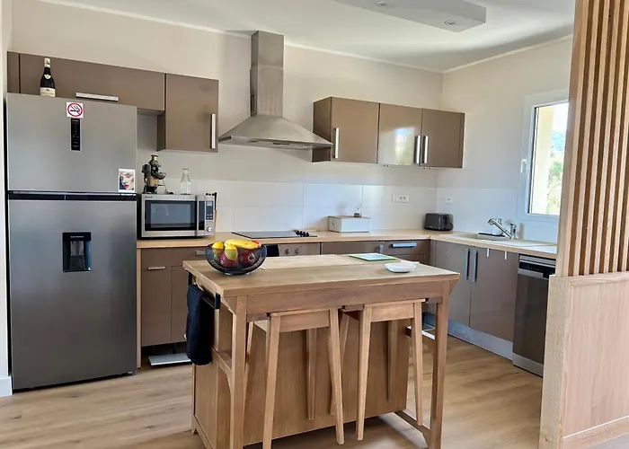 A 3 Pas De La De Sant'ambroggio 卢米奥