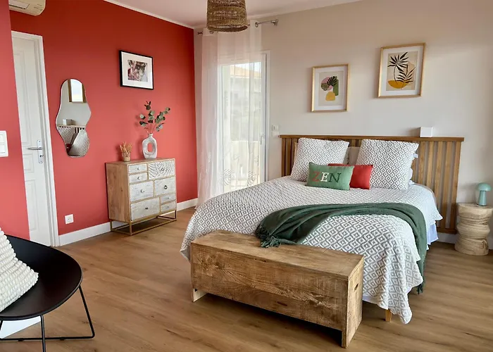 A 3 Pas De La De Sant'ambroggio * Lumio (Corsica)