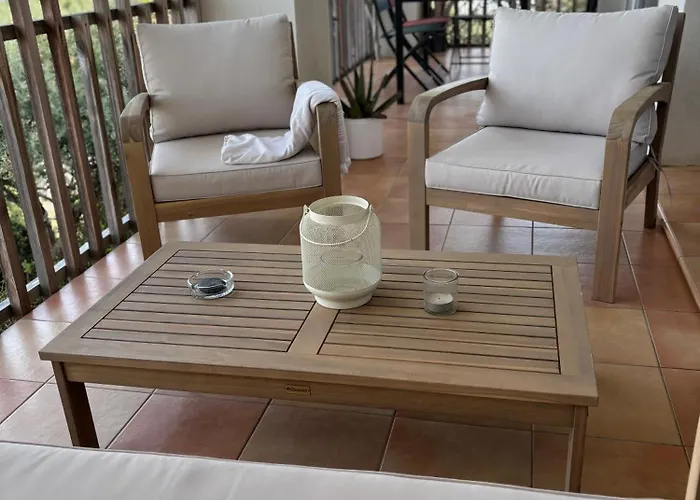 A 3 Pas De La De Sant'ambroggio 公寓